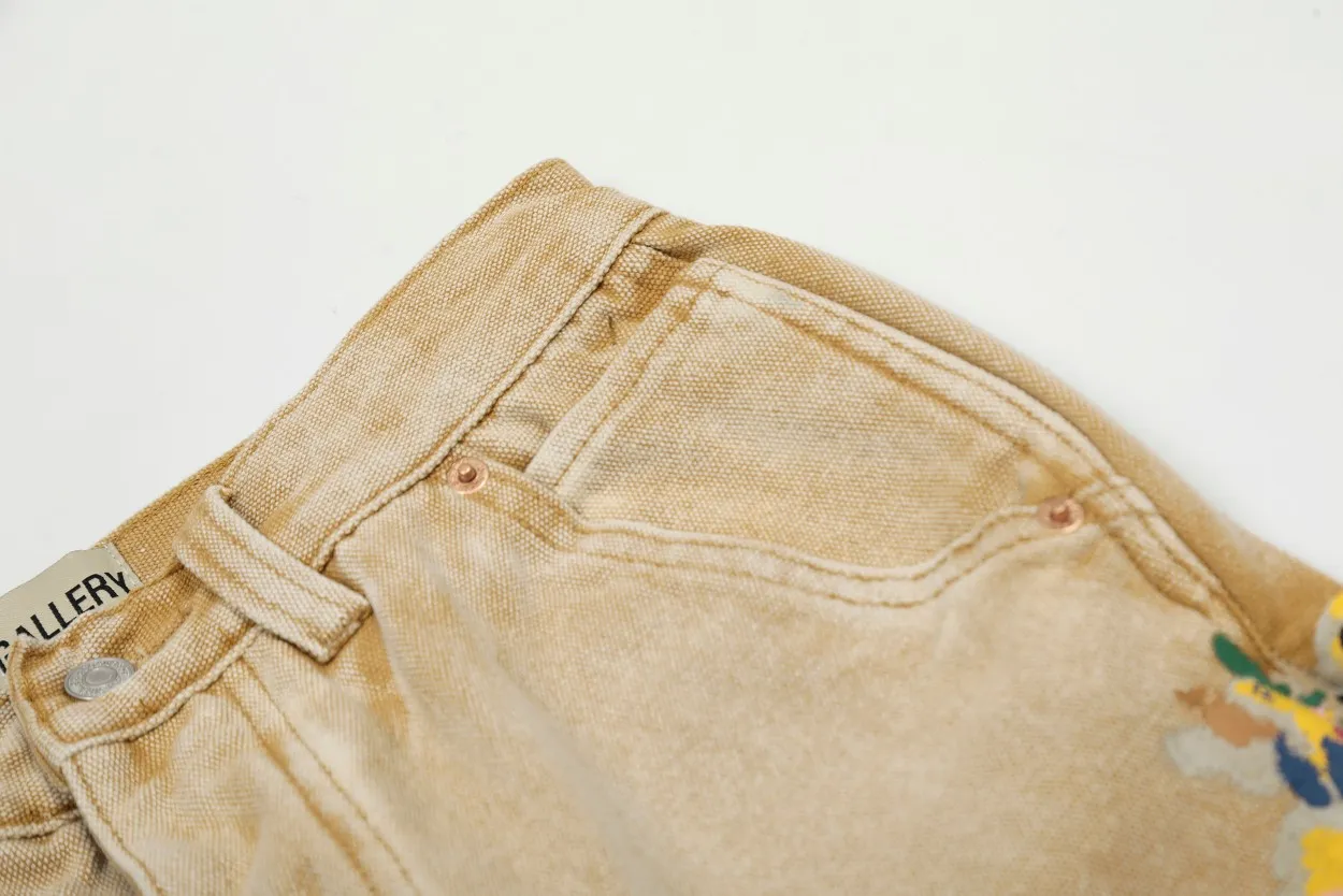 #8129 P250💰 GALLERY DEPT American retro splash-ink splicing micro-horn logging overalls raw edge jeans - Original purchase and pattern making to truly restore the ultimate texture of Vintage - Original hardware accessories, washed and other elevators, QR code analysis are all purchased from the original factory, high degree of restoration, welcome to compare with a certain product~ - Three-dimensional version Loose and comfortable, not picky about the figure, taller and slimmer, factory Seiko, original factory quality control, same style for men and women, can be matched with couples Versatile recommendation: must-have jeans for all seasons Size: S-XXL (28-36)